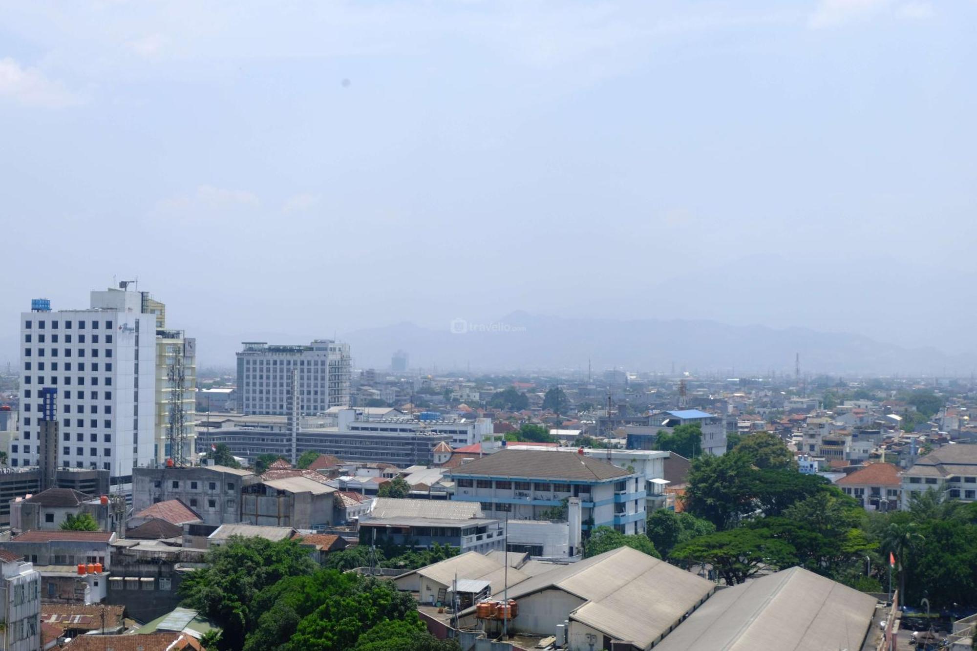 Great 2br At Braga Walk By Travelio * Bandung